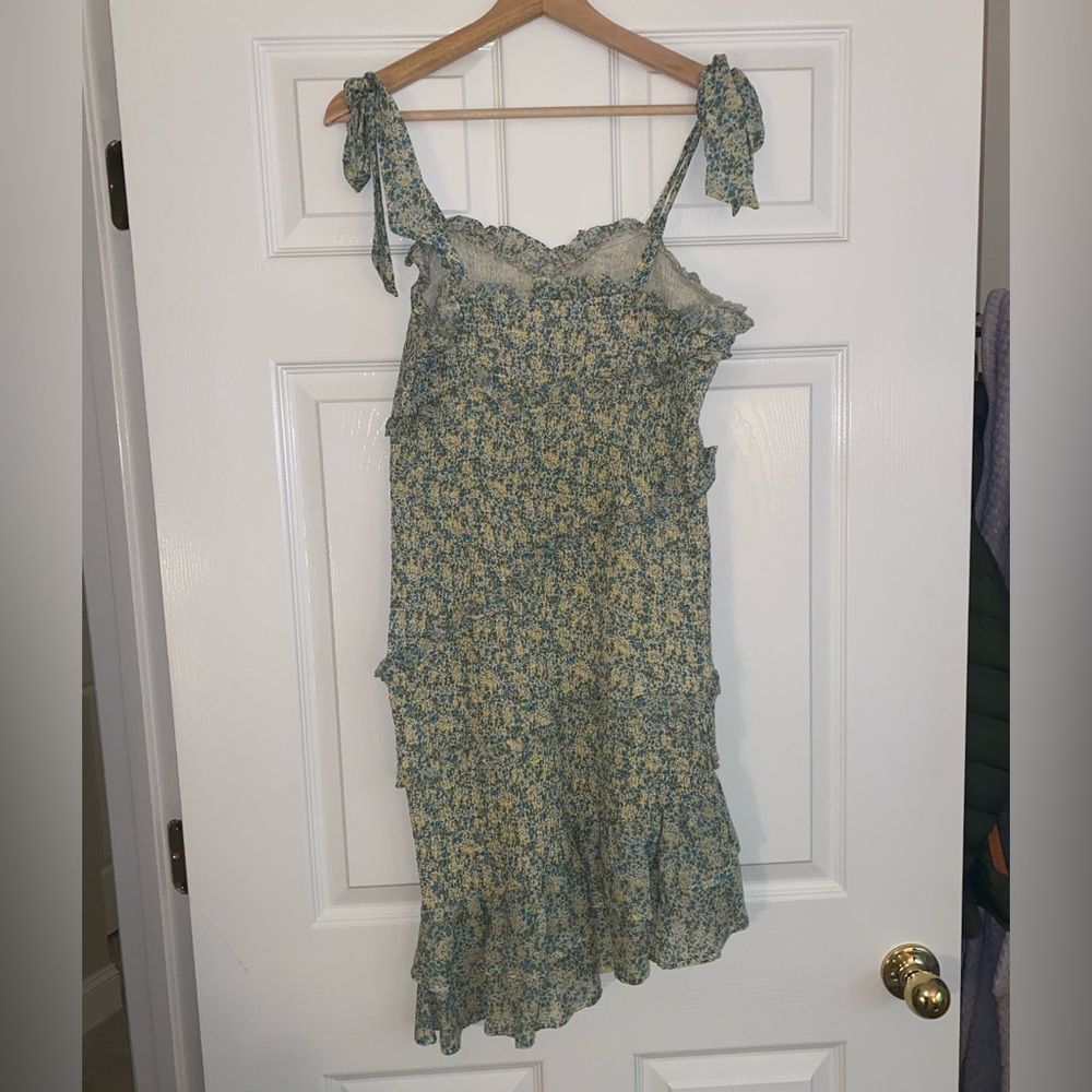 Astr the Label Eastwick Asymmetrical Dress Floral Large - Picture 4 of 11